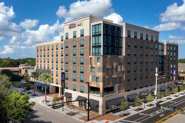 Hilton Garden Inn Orlando Downtown photo